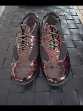Ros Hommerson "Nancy" Oxford Sneakers, Women's Size 8.5
